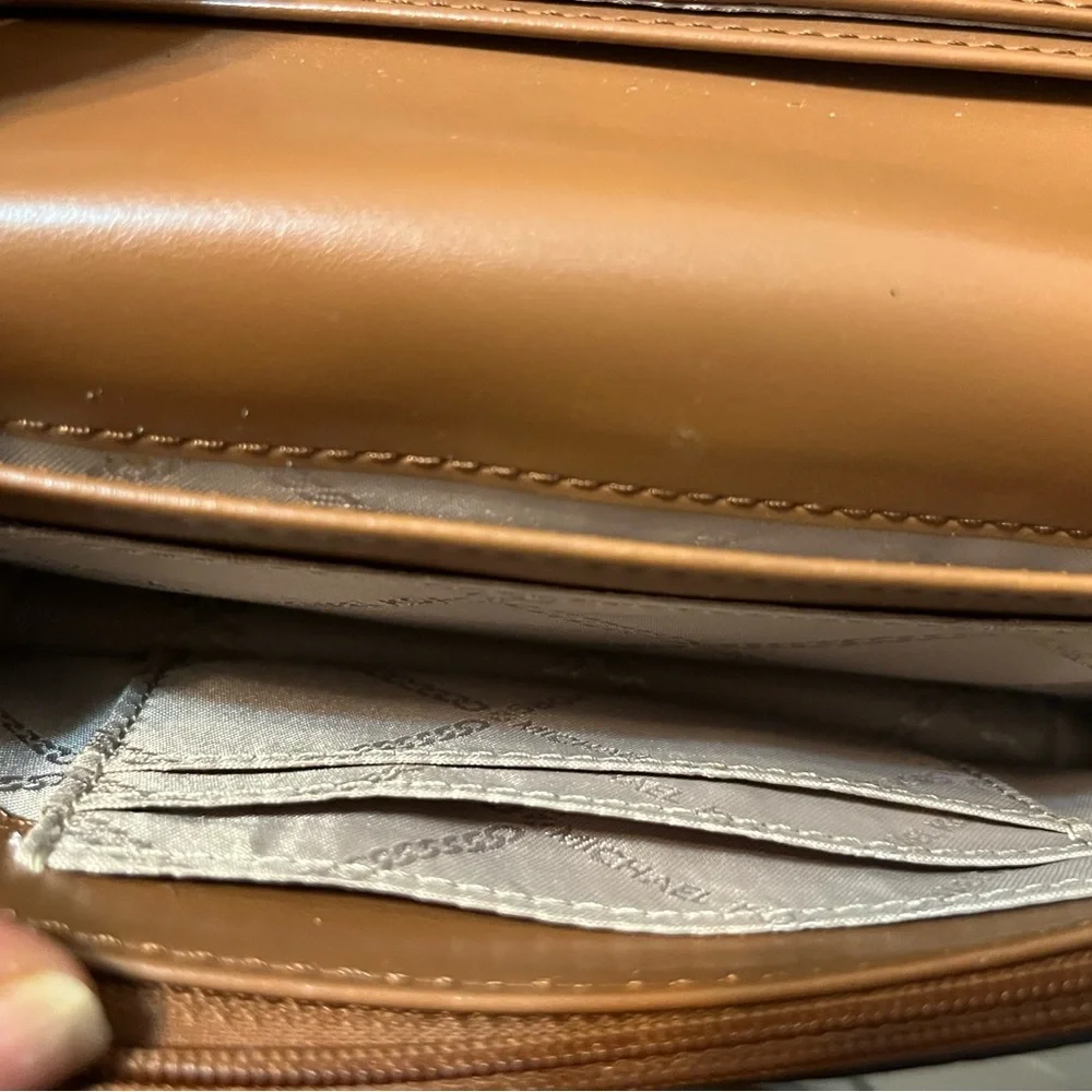 Michael Kors Tan Leather Bag with Gold Hardware - Picture 13 of 15